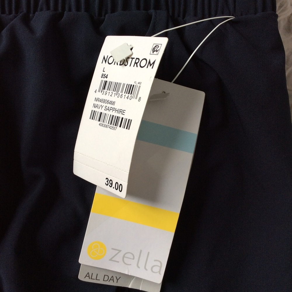 Zella Navy Athletic Shorts - Picture 6 of 7